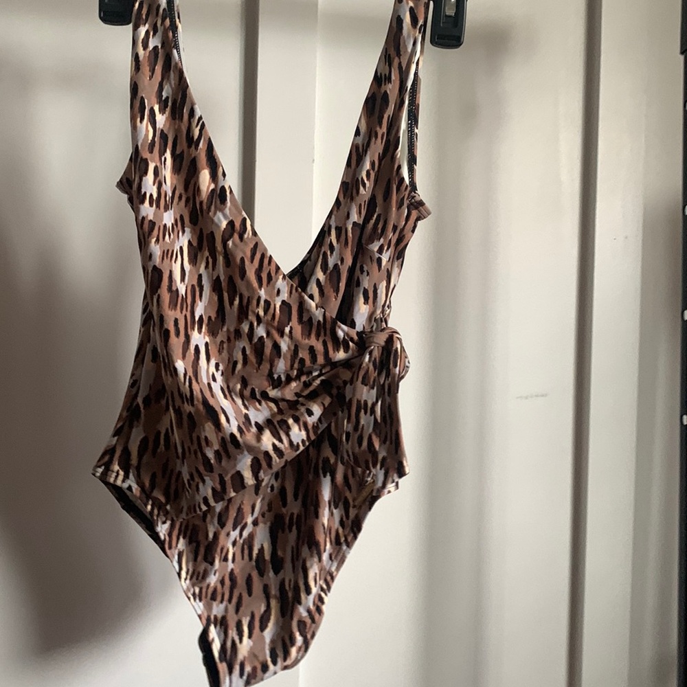 Vince Camuto Brown Animal Print Swimsuit